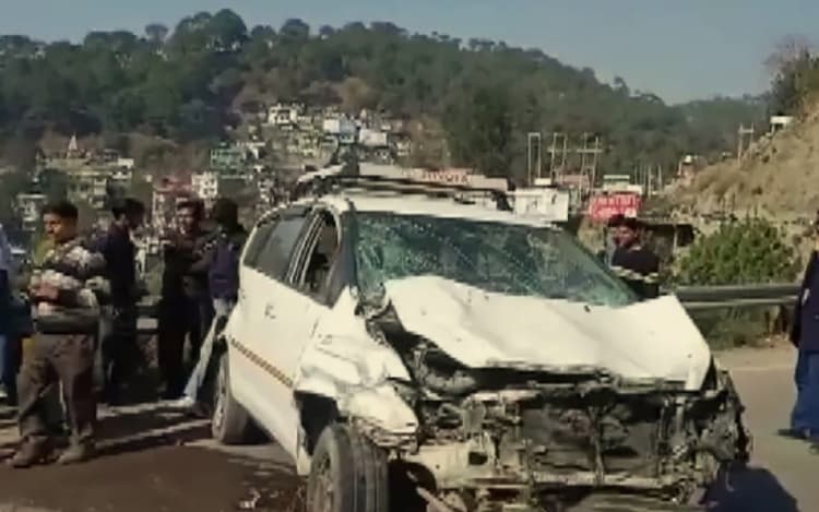 Himachal Pradesh: सोलन में कार चालक ने 9 को कुचला, 5 की मौत