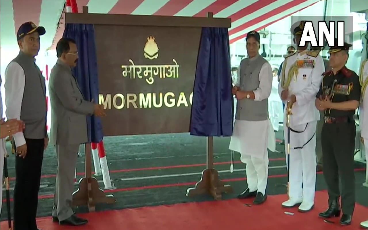 'INS मोरमुगाओ' भारतीय नौसेना में शामिल, रक्षा मंत्री राजनाथ ने बताया उत्कृष्टता का प्रमाण, जानें खासियत
