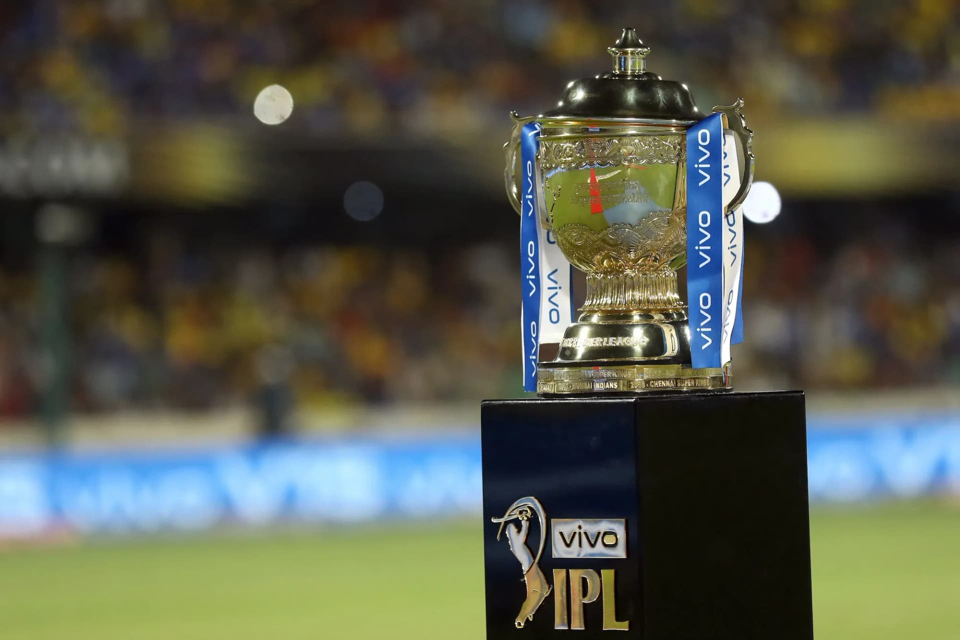 IPL 2021: वानखेड़े में नहीं थम रहा Corona की रफ्तार, तीन और मिले संक्रमित, MCA ने अब लिया ये बड़ा फैसला