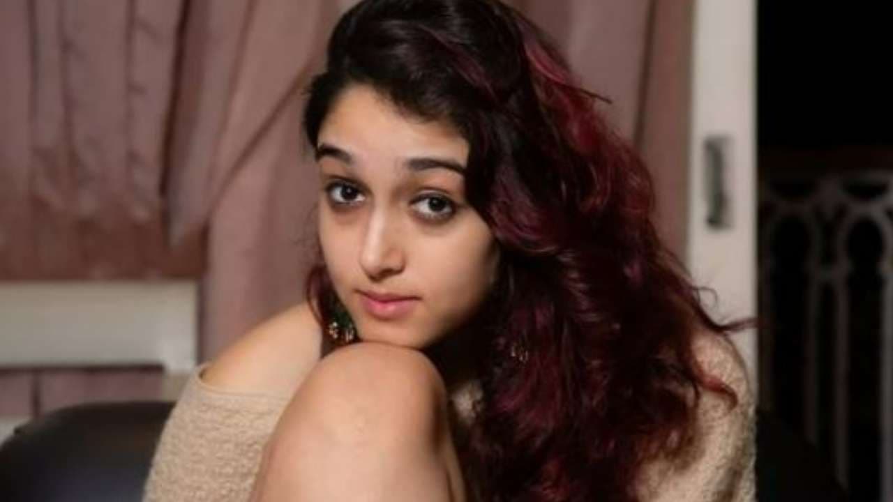 बॉलीवुड में डेब्यू के लिए तैयार हैं आमिर खान की बेटी Ira Khan? इंस्टा पोस्ट में स्टारकिड ने किया खुलासा