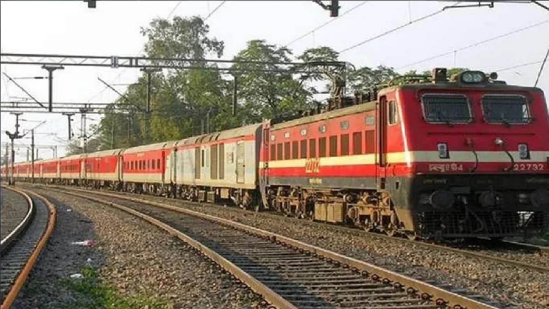 Irctc News Today :  पर्यटकों के लिए तीन सितारा होटल में ठहरने की व्यस्था करेगा रेलवे, हुआ समझौता
