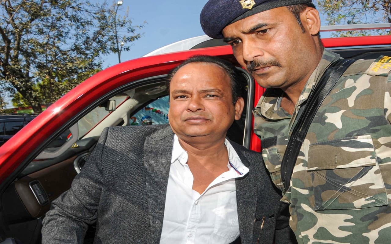 कैशकांड में फंसे विधायक इरफान अंसारी ईडी ऑफिस में पेश होने से पहले हेमंत सोरेन सरकार व अनूप सिंह पर क्या बोले?