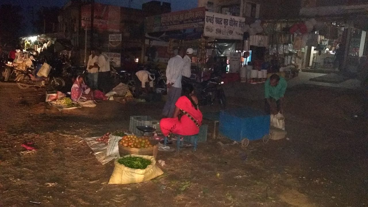 Black Out : चालीस घंटे से अंधेरे में है चतरा, जनजीवन प्रभावित