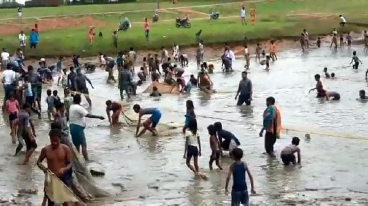 Coronavirus in Jharkhand LIVE Update : 
पिछले 24 घंटे में कोरोना के 56 नये मामले, झारखंड में कोरोना संक्रमितों का आंकड़ा पहुंचा 2442,15 की मौत