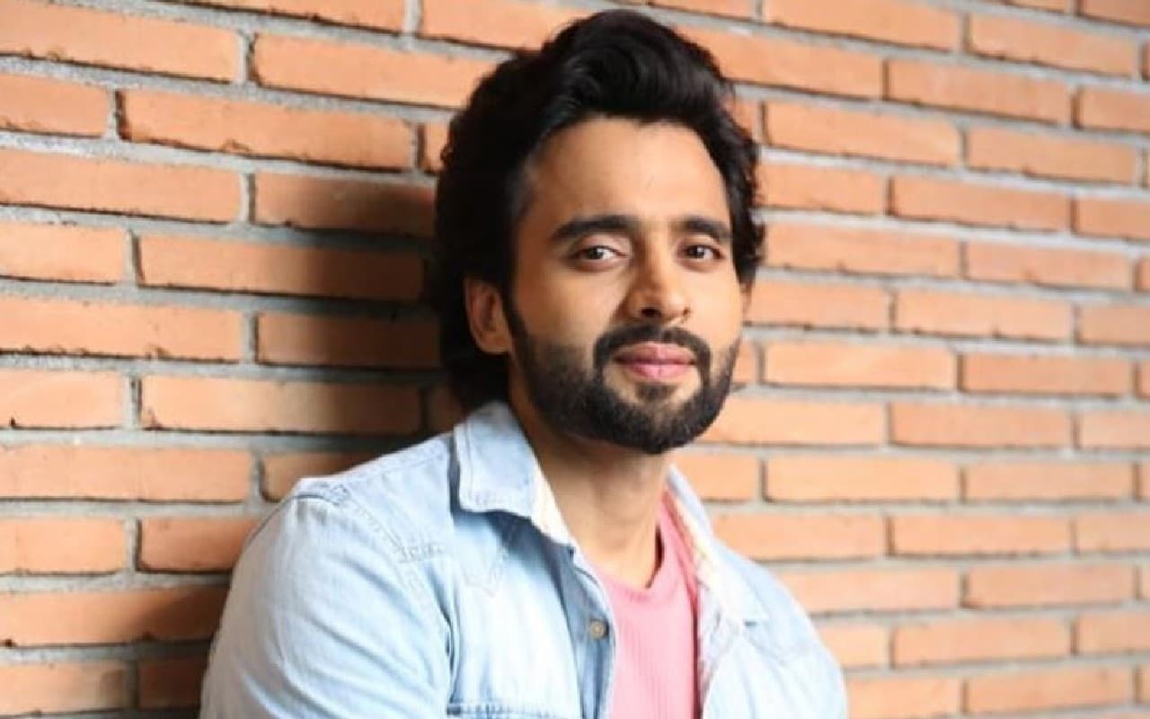 Cuttputlli: दर्शकों को क्राइम थ्रिलर से रोमांचित करने के लिए तैयार हैं जैकी भगनानी, सामने आया वीडियो