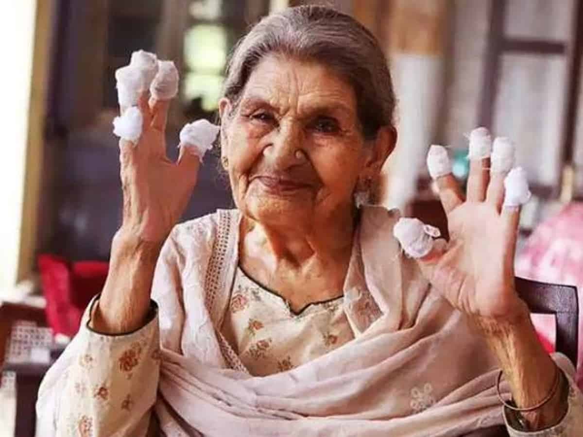 Farrukh Jaffer Death : दिग्गज एक्ट्रेस फारुख जफर का निधन, गुलाबो सिताबो में अमिताभ बच्चन के साथ किया था काम