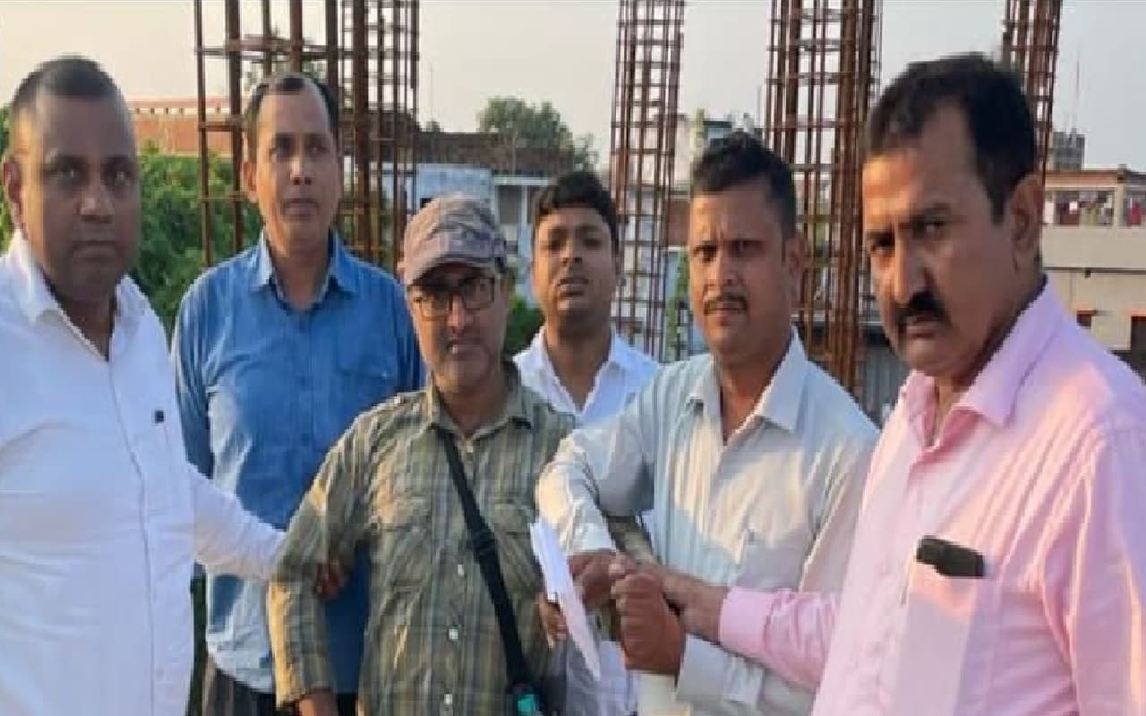 जहानाबाद में 50 हजार रिश्वत लेते पकड़ाया पुल निर्माण निगम का इंजीनियर, SVU ने रंगे हाथ दबोचा