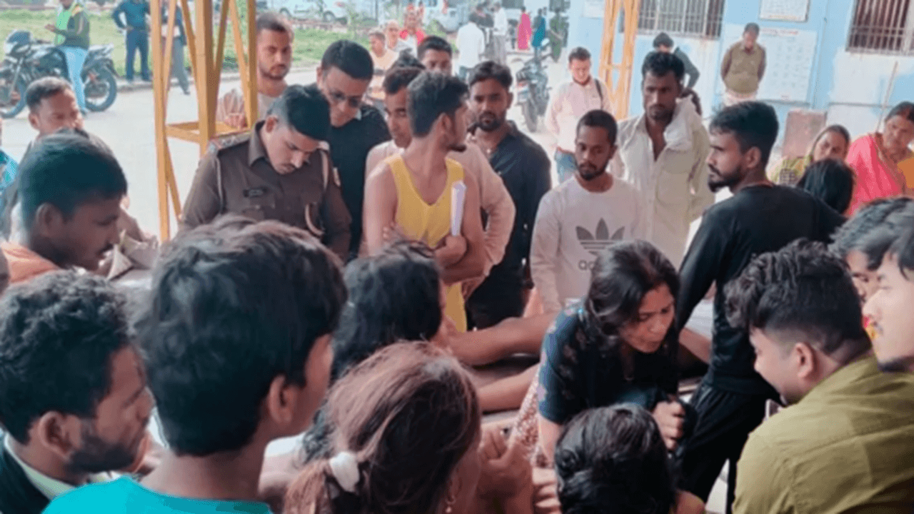 बिहार: हाजीपुर में कार्तिक पूर्णिमा के मौके पर गंगा स्नान करने गए तीन दोस्त डूबे, दो की मौत