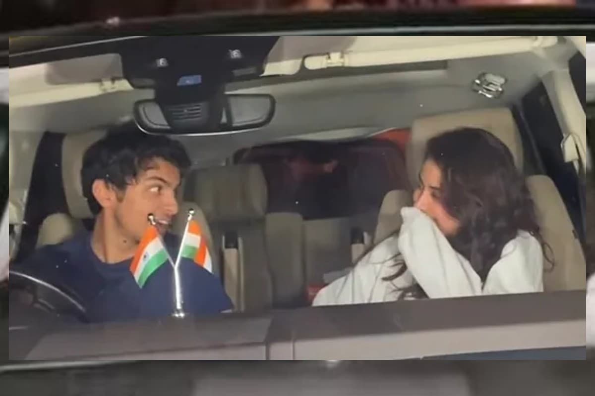 शिखर पहाड़िया को डेट कर रही हैं जाह्नवी कपूर! पैपराजी ने किया स्पॉट तो शर्म से लाल हो गई एक्ट्रेस, VIDEO