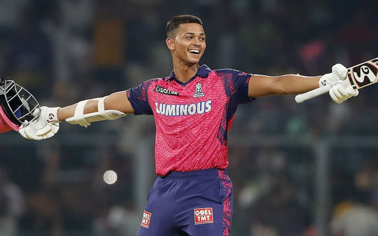 Yashasvi Jaiswal: पेड़ पर चढ़कर बड़े स्क्रीन पर आईपीएल देखने वाले इस लड़के को मिली भारतीय टीम में जगह