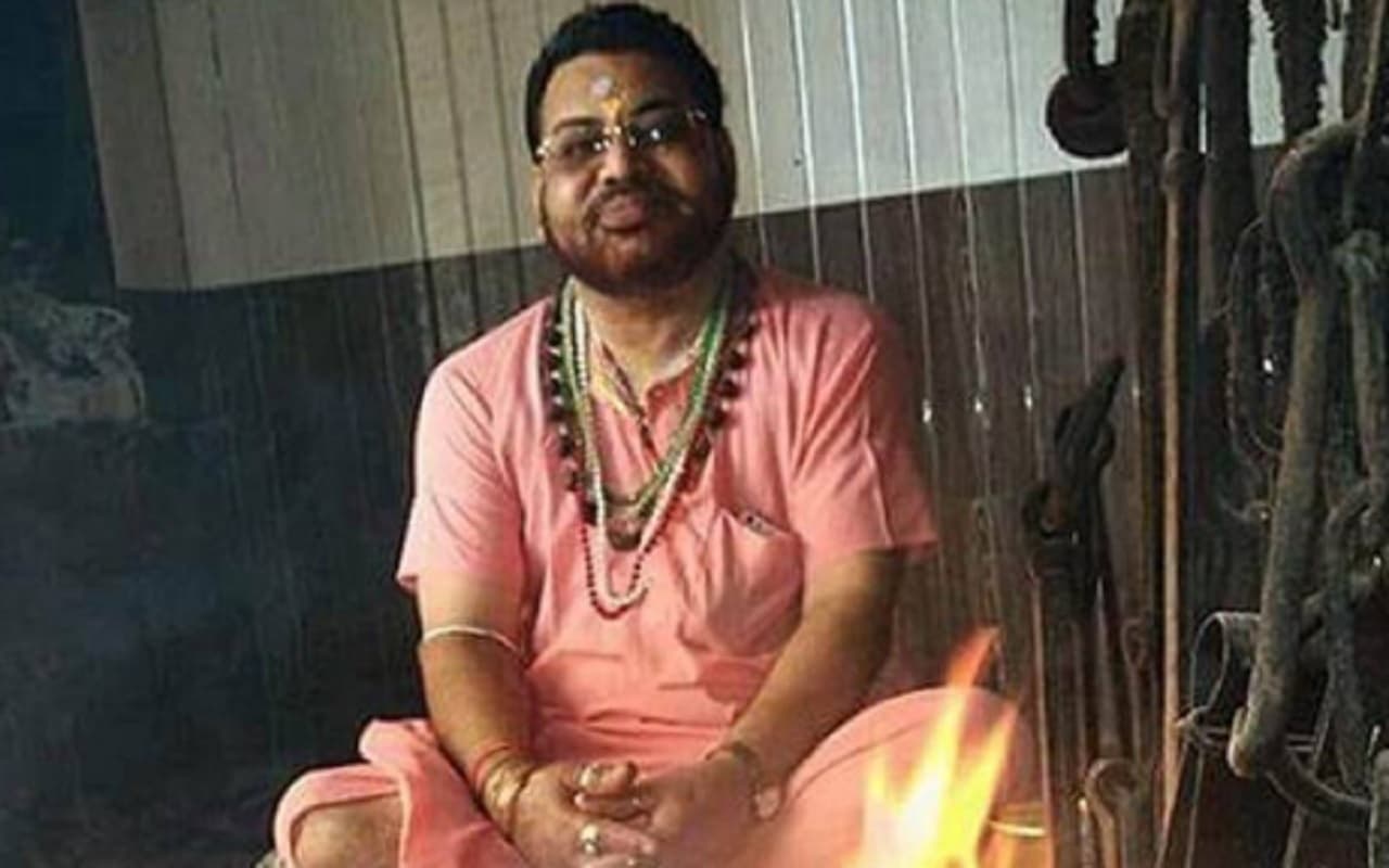 कौन है जलेबी बाबा, जिसने 100 से अधिक महिलाओं के साथ किया दुष्कर्म, अश्लील वीडियो बनाकर करता था ब्लैकमेल