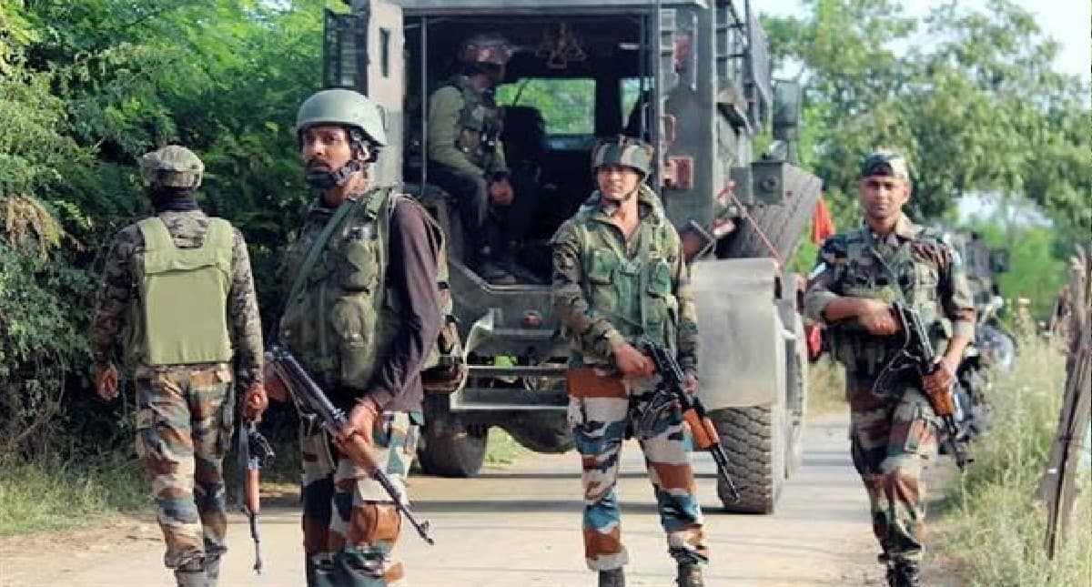 जम्मू-कश्मीर में फिर टारगेट किलिंग, ग्रेनेड हमले में 2 मजदूरों की मौत, आतंकी इमरान गनी गिरफ्तार