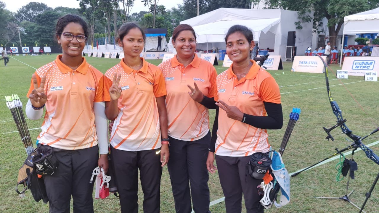 एनटीपीसी 40वीं सीनियर नेशनल आर्चरी चैंपियनशिप में झारखंड महिला टीम ने रजत व पुरुष टीम ने जीता कांस्य पदक