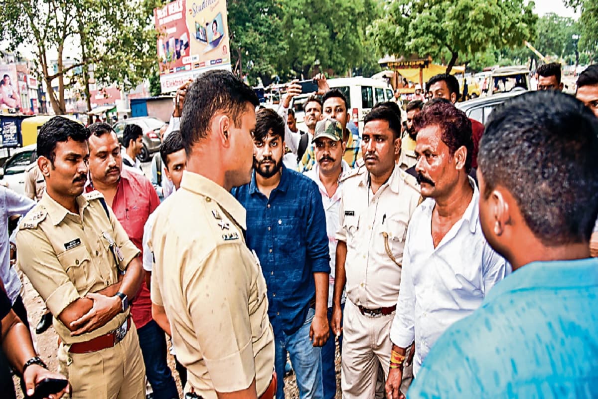 जमशेदपुर साकची फायरिंग मामला: कोर्ट से ही राजेश का पीछा कर रहे थे अपराधी, ऐसे बचायी जान