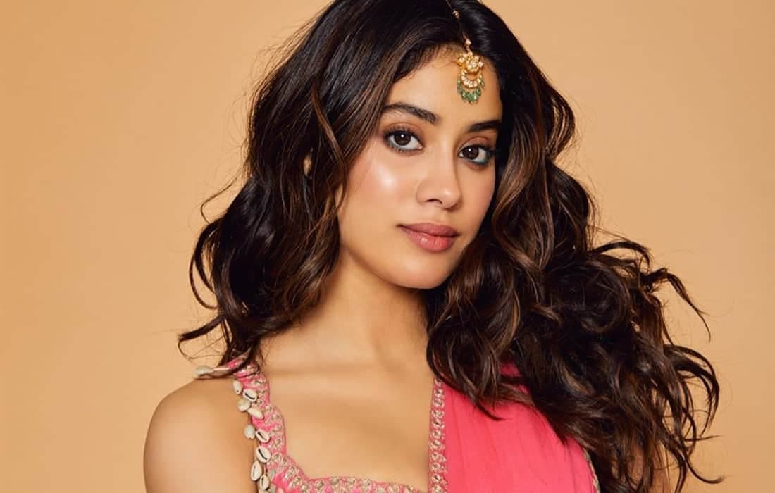 Janhvi Kapoor ने इस सुपरहिट एक्टर को बेचा अपना घर, इतने करोड़ में हुई अपार्टमेंट की डील