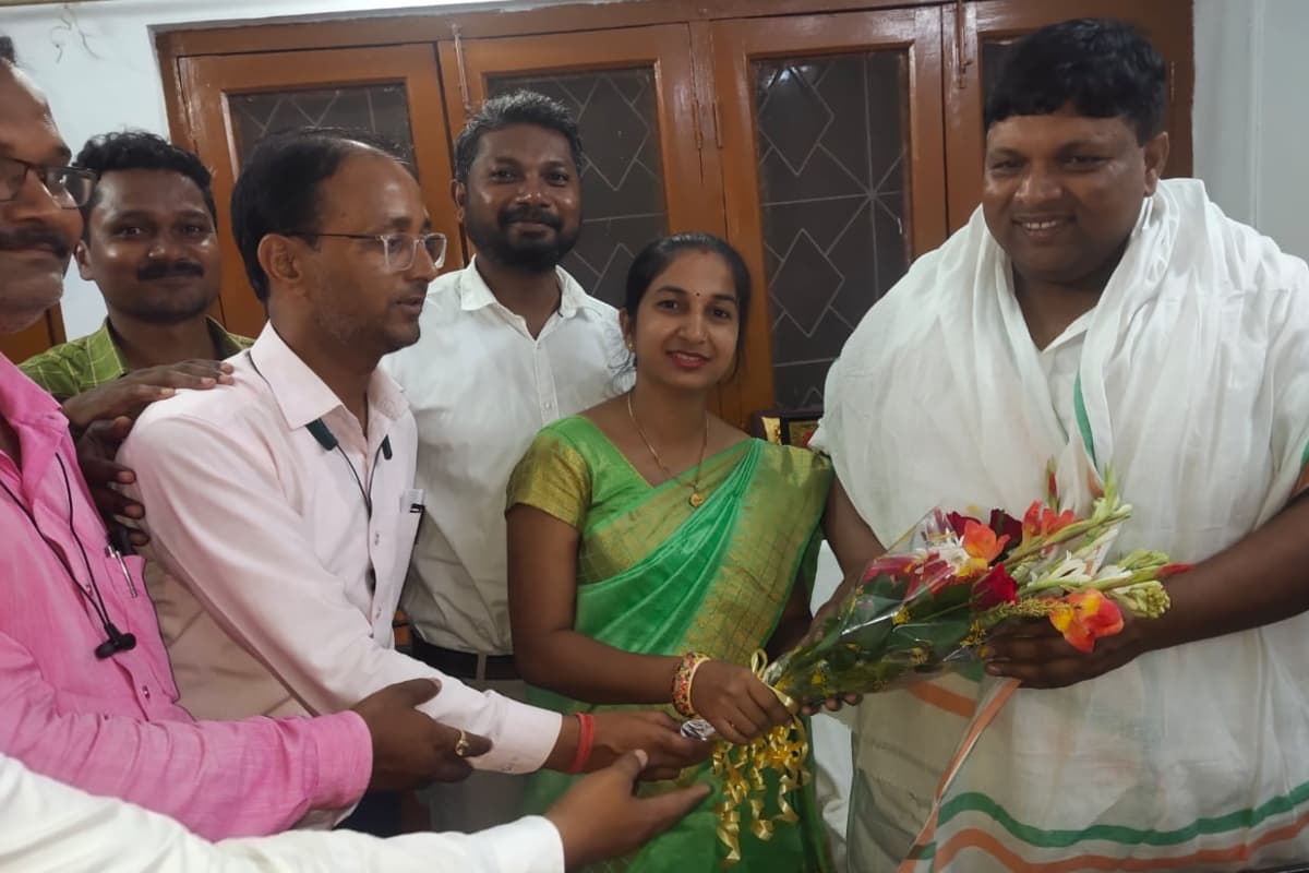 झारखंड के जनसेवकों की हड़ताल खत्म, 17 जुलाई से काम पर लौटेंगे 1300 आंदोलनरत जनसेवक, बनी ये सहमति