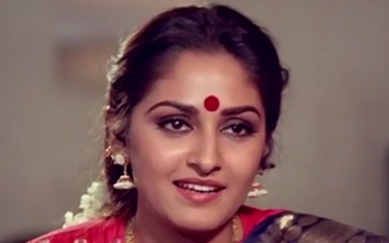 Jaya Prada Jail: कोर्ट ने एक्ट्रेस जयाप्रदा को 6 महीने की सुनाई सजा, जानें क्या है पूरा मामला