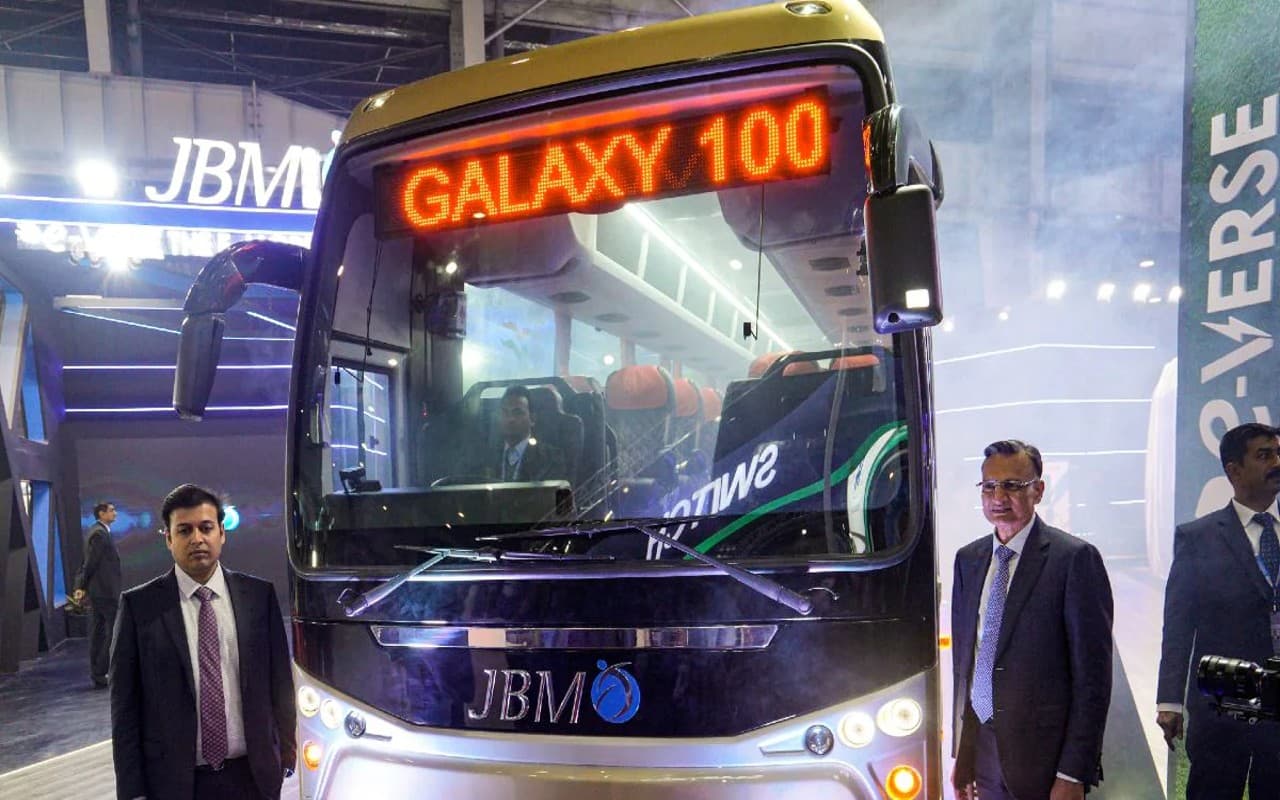 Auto Expo 2023: जेबीएम ऑटो ने पेश किया इलेक्ट्रिक लक्जरी कोच ‘गैलेक्सी’