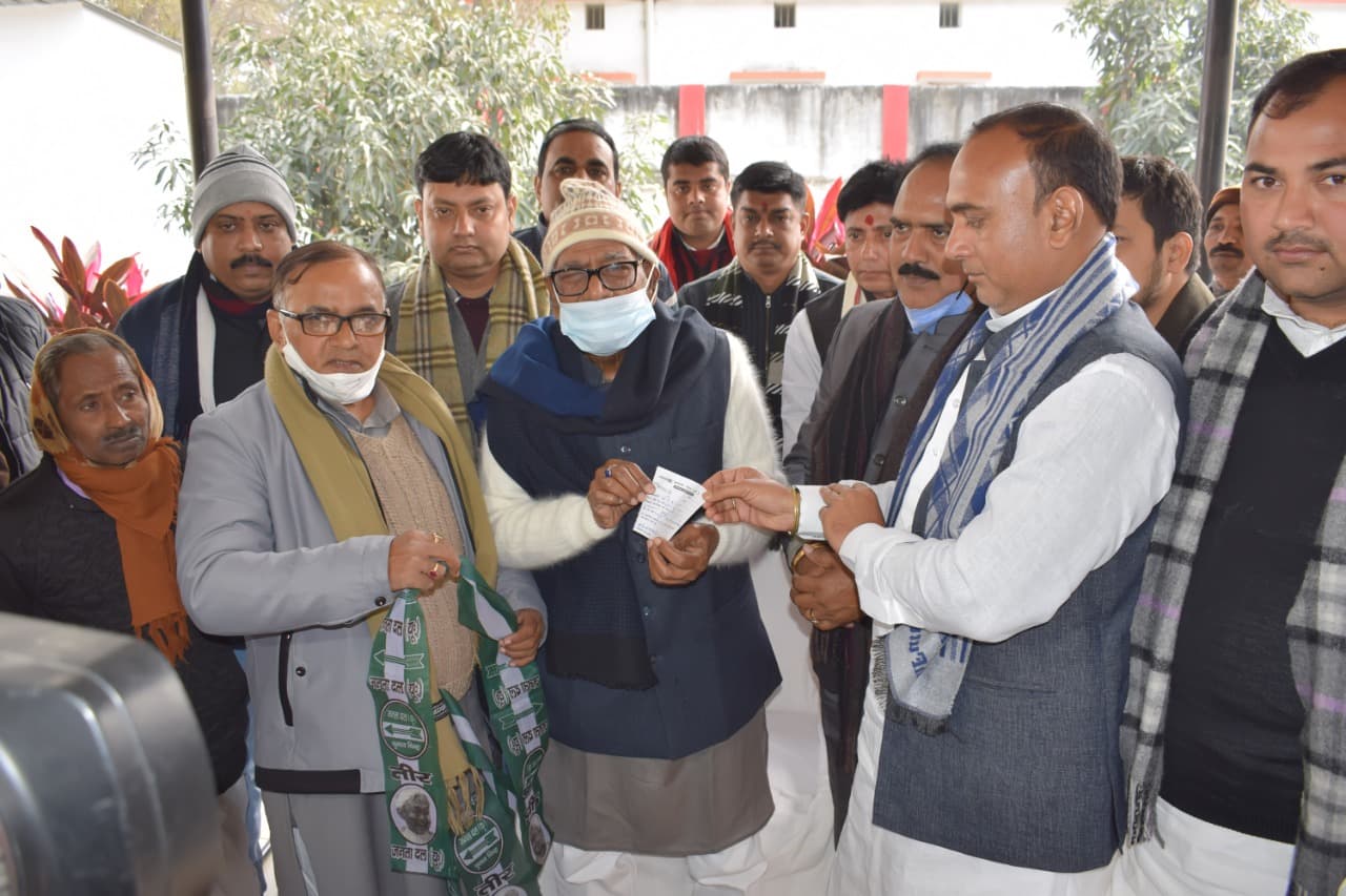 Bihar Politics: झारखंड के कद्दावर विधायक सरयू राय का भतीजा JDU में शामिल, सीएम नीतीश के प्रति व्यक्त की आस्था