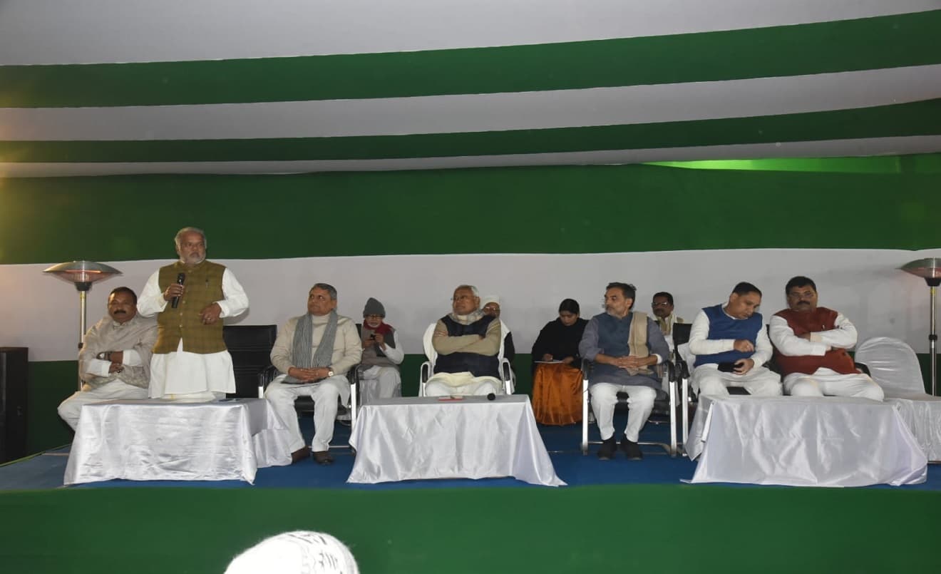 JDU के RJD में मर्जर पर सीएम ने तोड़ी चुप्पी, बोलें नहीं होगा कोई विलय, विधायकों से पूछा- हटा दें शराबबंदी