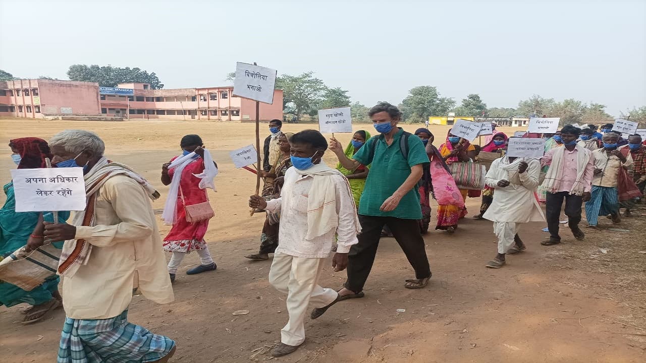 स्कूल खोलो-ऑनलाइन छोड़ो रैली में प्रो ज्यां द्रेज ने क्यों कहा कि हेमंत सरकार गरीबों के खिलाफ कर रही है साजिश स्कूल खोलो-ऑनलाइन छोड़ो रैली में प्रो ज्यां द्रेज ने क्यों कहा कि हेमंत सरकार गरीबों के खिलाफ कर रही है साजिश