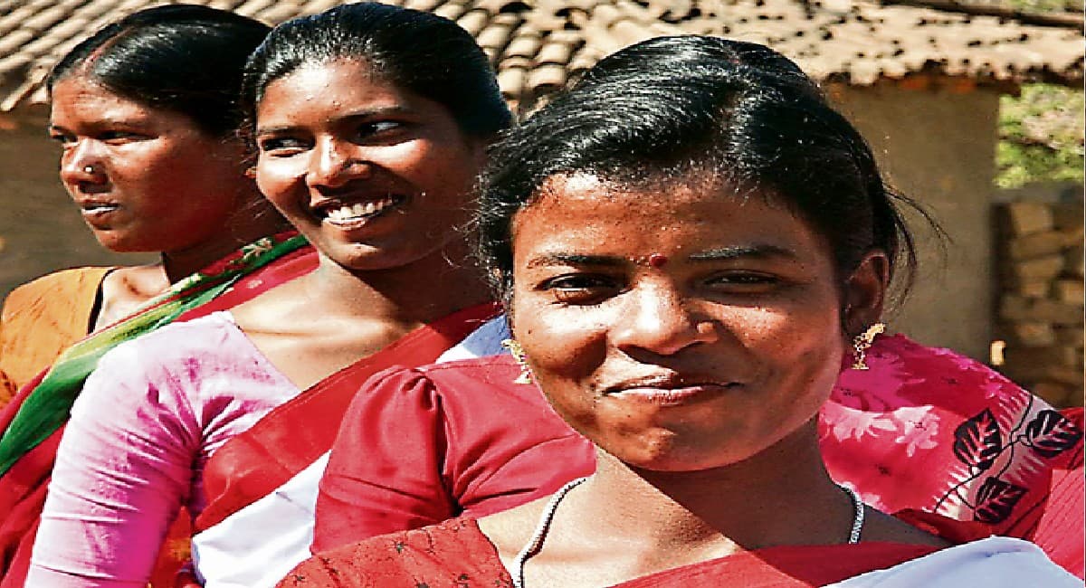 Daughter's Day: आदिवासी समाज में बेटियों का है खास स्थान, होती है निर्णायक भूमिका