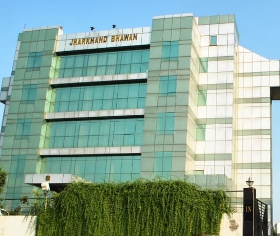 कोरोना से जंग : दिल्ली एनसीआर में फंसे झारखंडियों के लिए झारखंड भवन में खोला गया हेल्प लाइन सेंटर