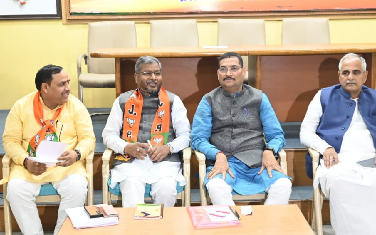 स्थानीय एवं नियोजन नीति, भ्रष्टाचार, कानून व्यवस्था पर हेमंत सोरेन सरकार को घेरेगी भाजपा, बोले बाबूलाल मरांडी