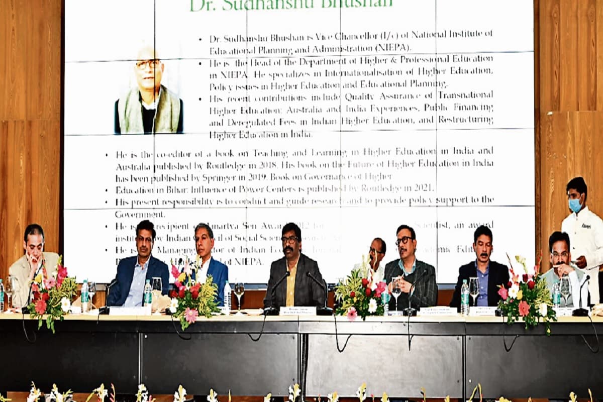 झारखंड के मुख्य सचिव की चेतावनी- खराब प्रदर्शन वाले विभागों का काटा जाएगा बजट