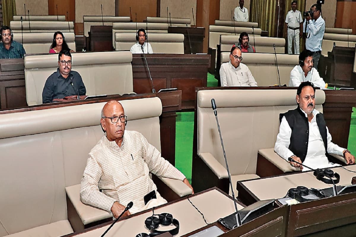 झारखंड विधानसभा में अवैध खनन को लेकर हंगामा, विपक्ष ने की जांच की मांग, सरकार ने दिया ये जवाब