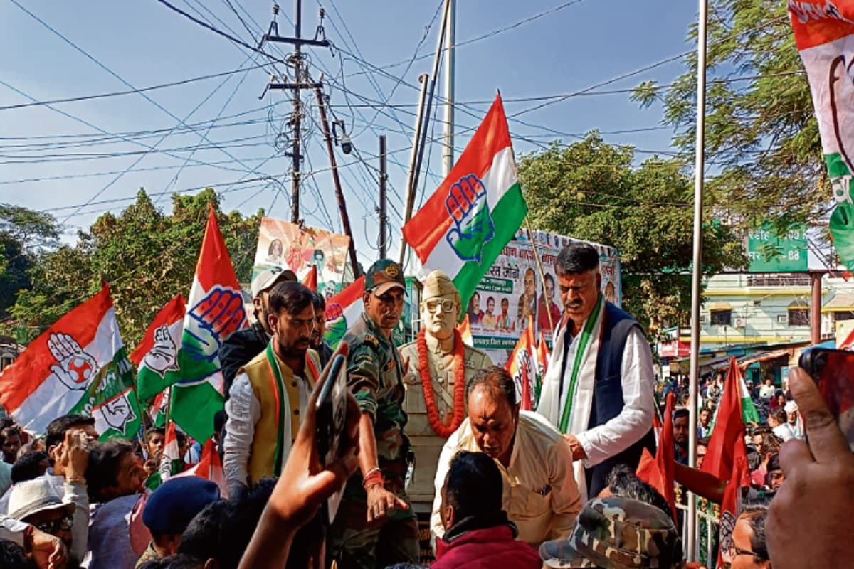 झारखंड में भारत जोड़ो यात्रा कार्यक्रम के दौरान भिड़े कांग्रेसी, अध्यक्ष राजेश ठाकुर जख्मी