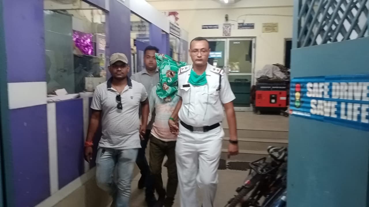 Jharkhand News: लेबर कांट्रेक्टर हत्या मामले में साथी ही गिरफ्तार, 200 बकाया नहीं मिलने पर की थी हत्या