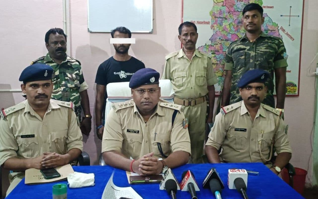 सोशल मीडिया पर प्रेमजाल में फांसकर पहले शादी करता था गिरिडीह का सद्दाम, बाद में करने लगता था ये काम