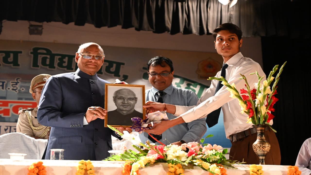 नेतरहाट की अद्भुत छटा देख मंत्रमुग्ध हुए राज्यपाल रमेश बैस, बोले- झारखंड में पर्यटन की है असीम संभावनाएं