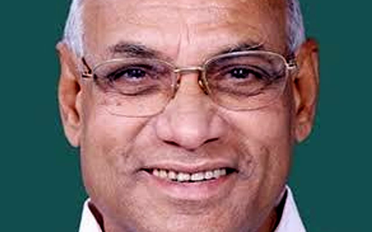 हेमंत सोरेन के विधायक बने रहने को लेकर भ्रम की स्थिति के बीच झारखंड के राज्यपाल दिल्ली गये