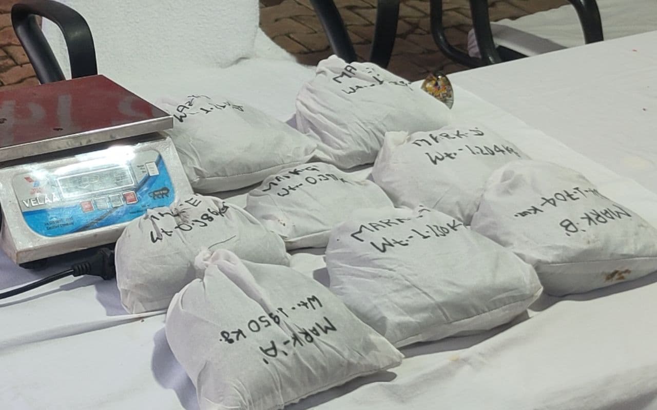 Bihar News: एक करोड़ के अफीम के साथ राजद नेता गिरफ्तार, ड्रग्स तस्करों के खिलाफ बड़ी कार्रवाई