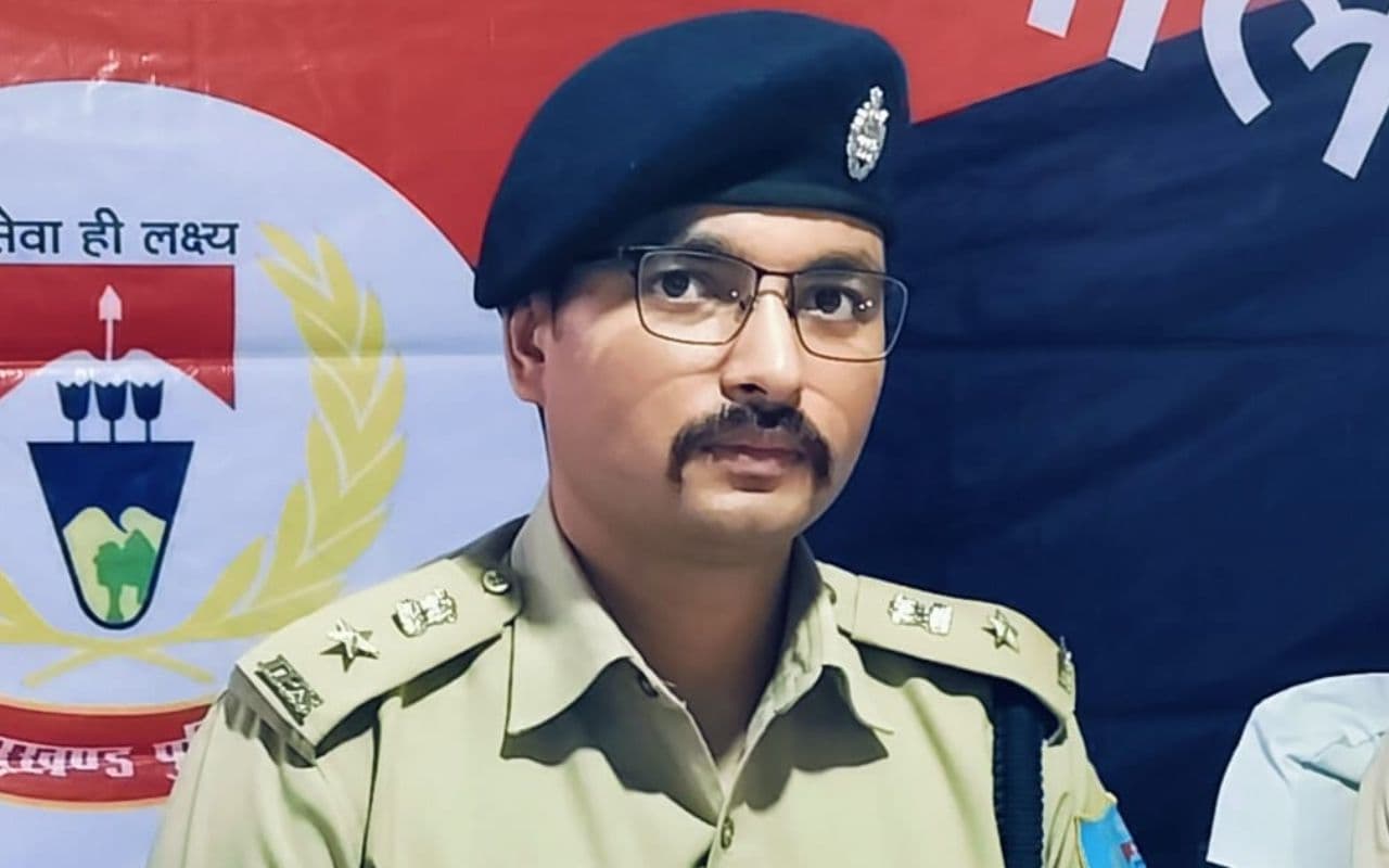 प्रभात खबर विशेष : गुमला में अब नक्सली अपनी जेब भरने में लगे हुए हैं, बोले एसपी हरविंदर सिंह