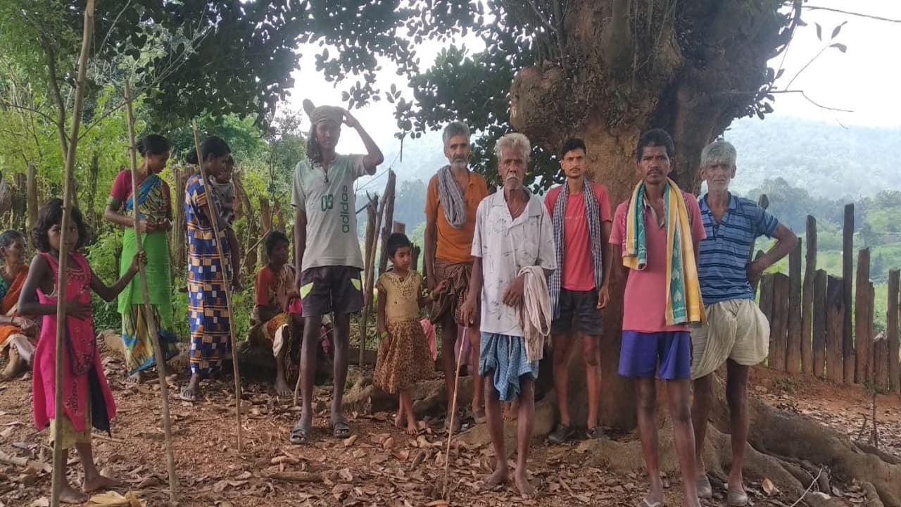 झारखंड पंचायत चुनाव : विकास से हैं कोसों दूर, लेकिन पहाड़ से 10 किलोमीटर नीचे उतरकर जरूर करते हैं वोट