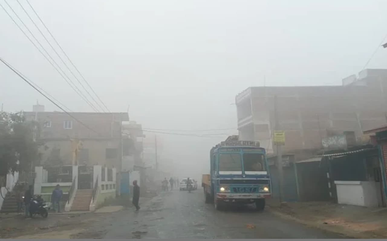 Jharkhand Weather Forecast News: सर्दी में भी गर्मी का एहसास, जानें इस वीकेंड कैसा रहेगा मौसम