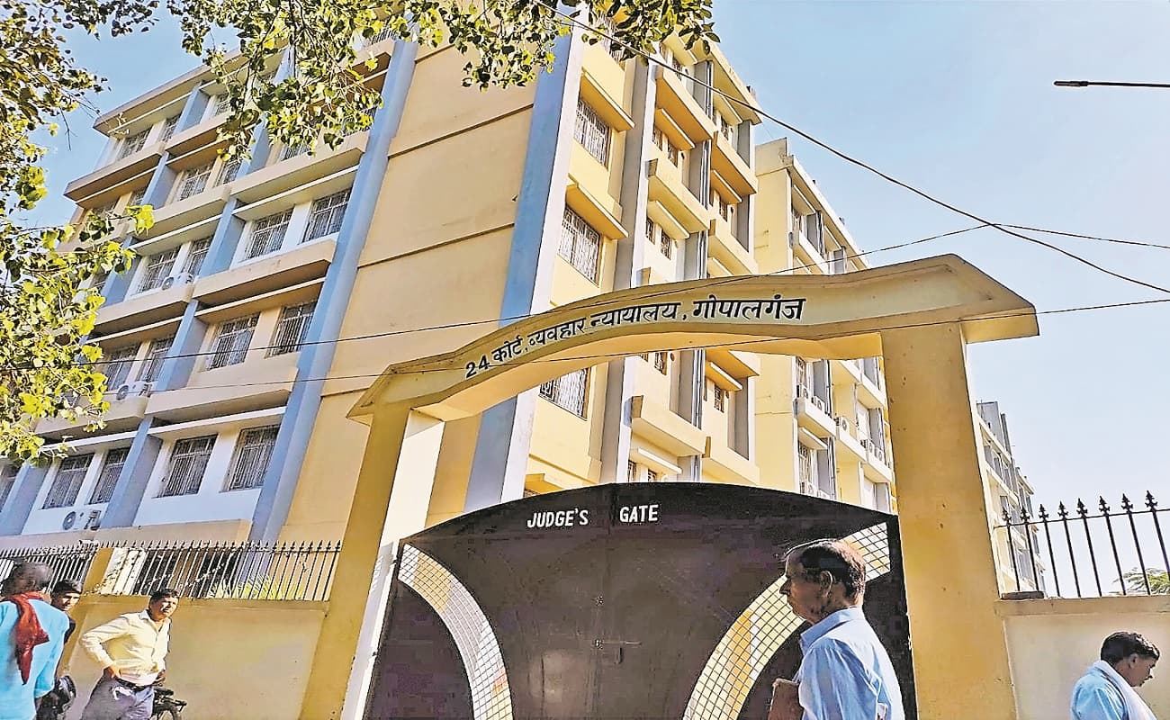 यह कैसा न्याय! 29 साल के इंतजार के बाद पीड़ित ने तोड़ा दम, मौत के 7 साल बाद आरोपियों को मिली डांट-फटकार की सजा