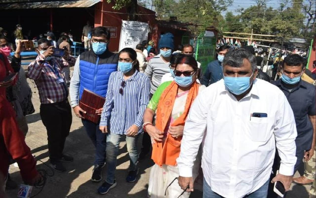 आसनसोल भगदड़ कांड में जितेंद्र तिवारी व चैताली तिवारी, गौरव गुप्ता को नामजद कर दर्ज हुई प्राथमिकी