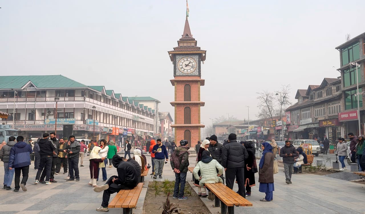 पाकिस्तानी सेना ने भारतीय सीमा पर दागे मोर्टार, कुपवाड़ा में 3 नागरिकों की मौत