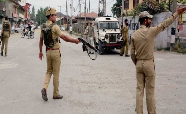 जम्मू कश्मीर: रामबन जिले में करीब 50 सरपंचों और पंचों ने दिया इस्तीफा, पीडीपी ने बीजेपी पर साधा निशाना