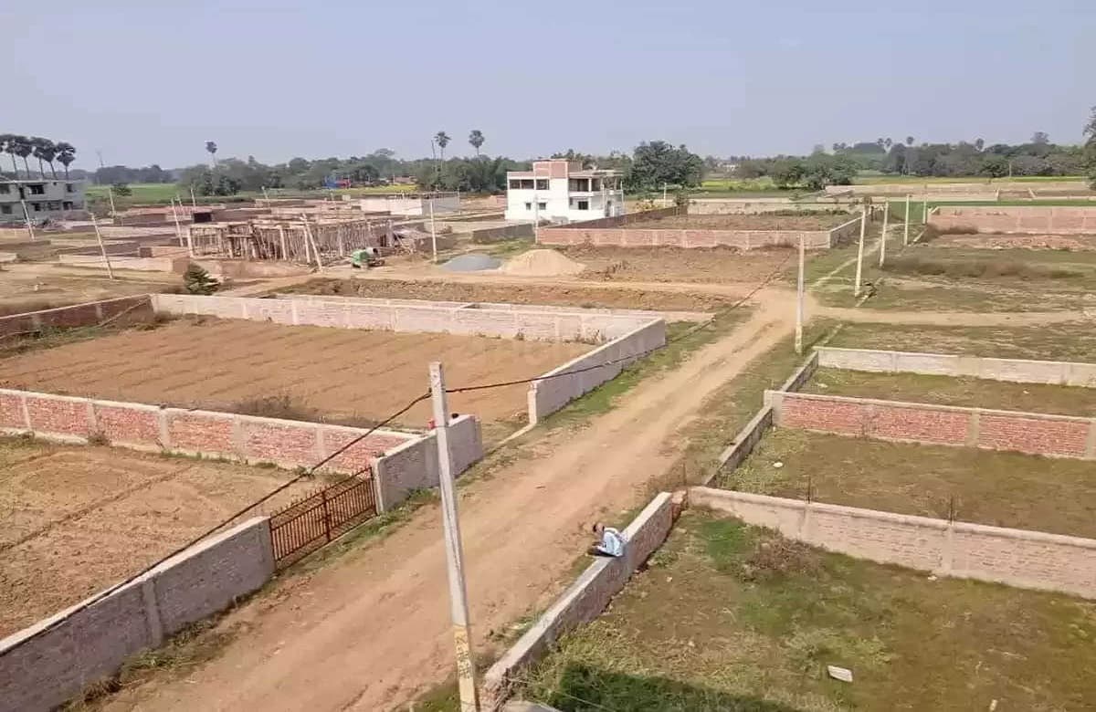 यूपी में जमीन का मालिकाना हक और सरकारी मूल्य जानना हुआ आसान, अब घर बैठे देखें सर्कल रेट