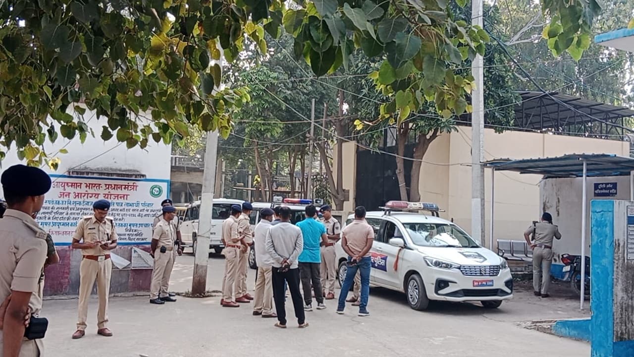 बिहार: जमुई में बालू कारोबारियों ने पुलिस वाहन को रौंदा, हादसे में अपर थानाध्यक्ष की हुई मौत