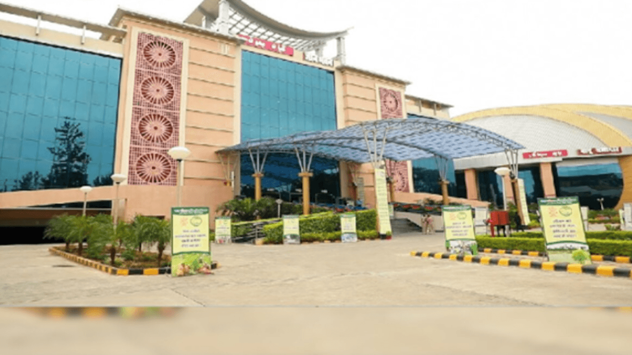 बिहार: ज्ञान भवन व बापू सभागार में बुकिंग के नाम पर ठगी, फेक वेबसाइट के जरिए बदमाशों ने लगाया लाखों का चूना