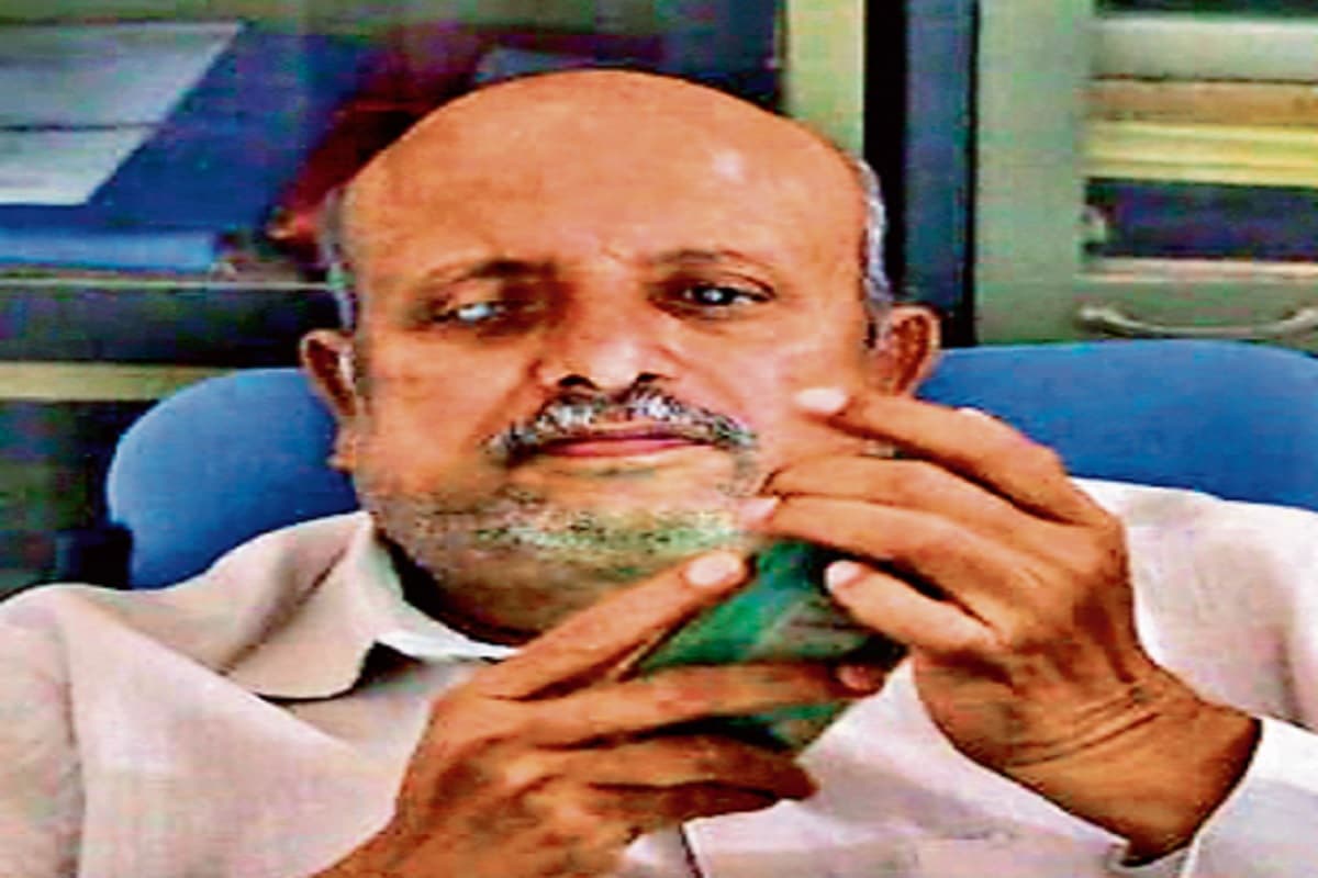 झारखंड के शिक्षक की कहानी: डॉ जय प्रकाश खरे हैं दृष्टिहीन, लेकिन सैकड़ों विद्यार्थियों को दिखायी राह