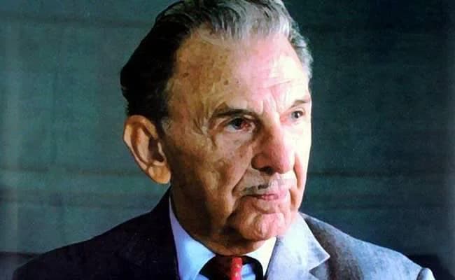 JRD Tata Birthday Special: फ्रांसीसी सेना छोड़ जेआरडी ने 34 वर्ष की आयु में संभाली थी टाटा संस की कमान JRD Tata Birthday Special: फ्रांसीसी सेना छोड़ जेआरडी ने 34 वर्ष की आयु में संभाली थी टाटा संस की कमान