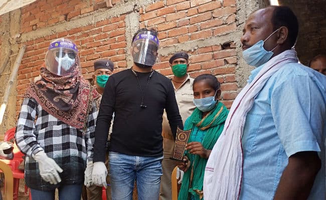 ज्योति कुमारी से मिलने पहुंचे डायरेक्टर फरहान खान