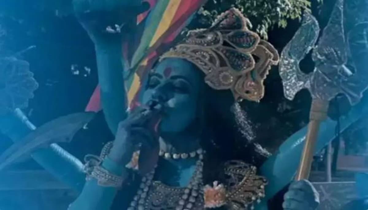 Kaali Film: 'काली' फिल्म के पोस्टर के खिलाफ दिल्ली में FIR दर्ज, धार्मिक भावनाओं को आहत करने का आरोप